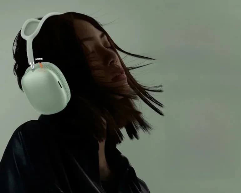 سماعات بلوتوث 5.4 فوق الأذن مع مقبض دوار وراديو FM